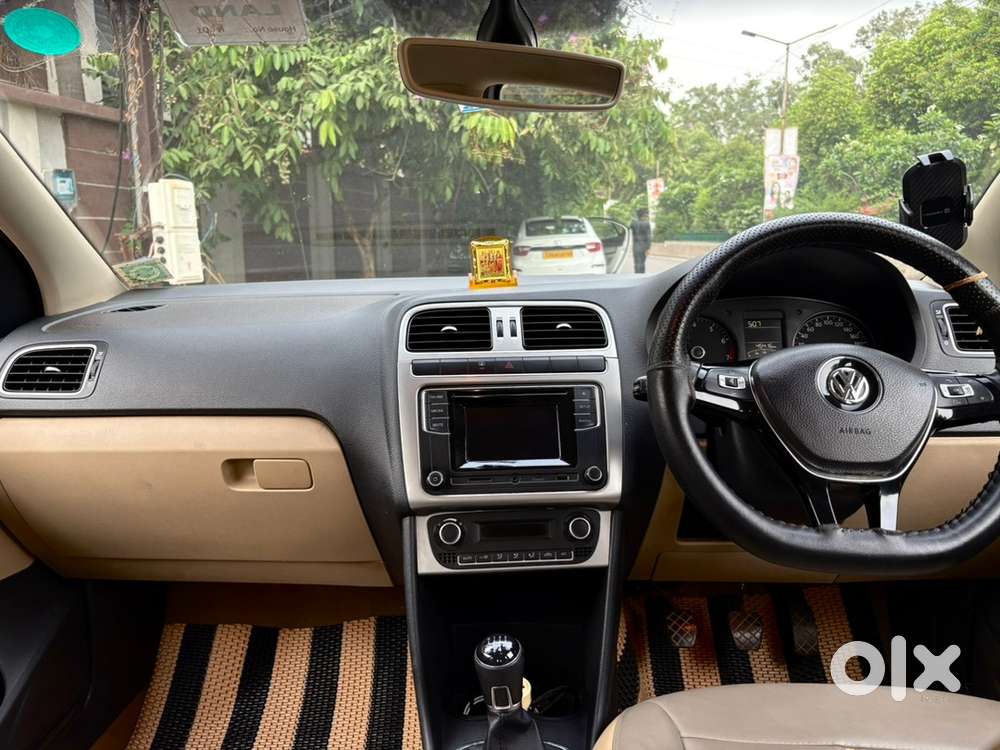Volkswagen Ameo Petrol 2016