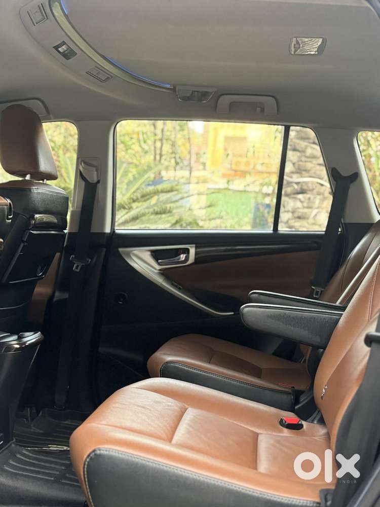 Toyota Innova Crysta