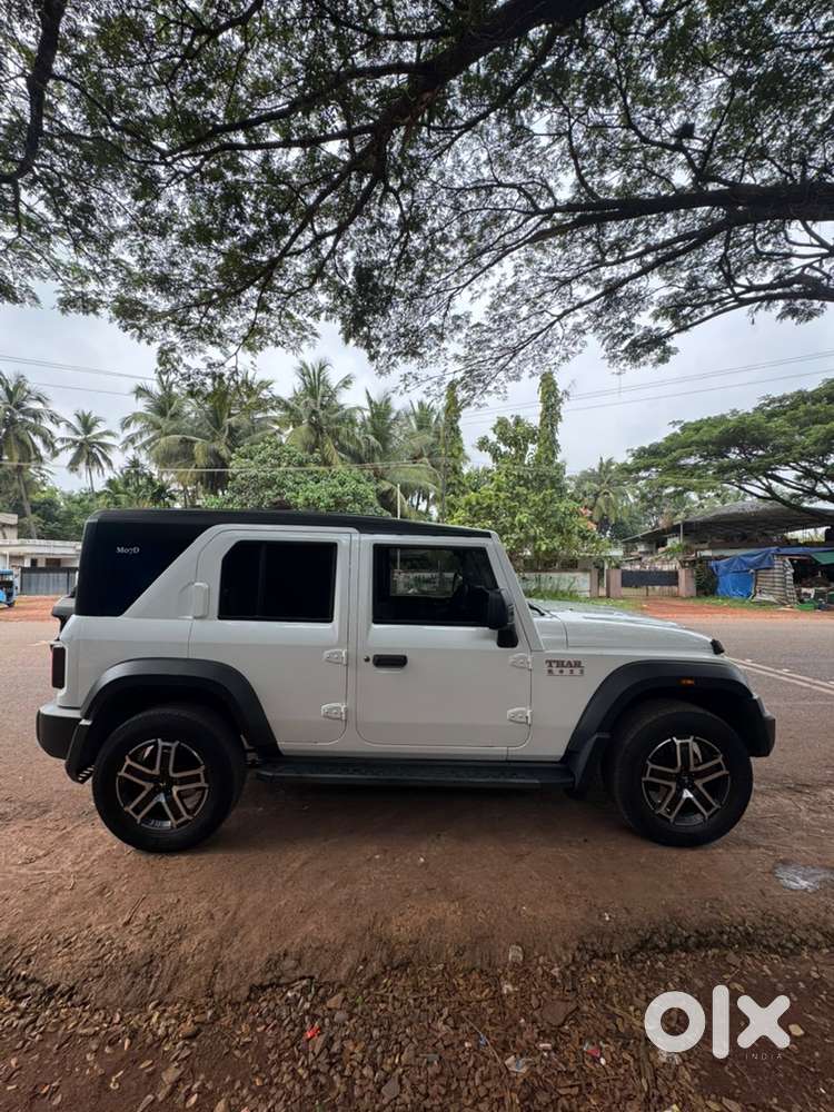 Mahindra Thar Roxx Diesel 2025
