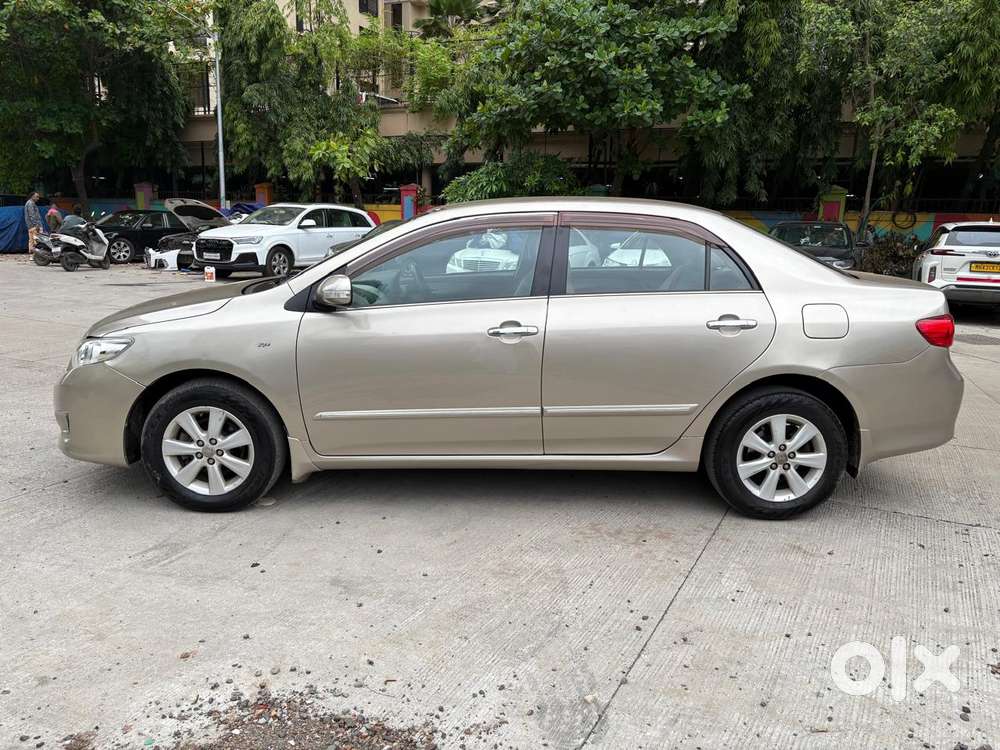 Toyota Corolla Altis G, 2011, Petrol
