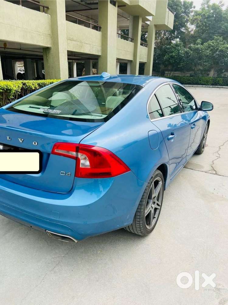 Volvo S60 Momentum 2016 Car