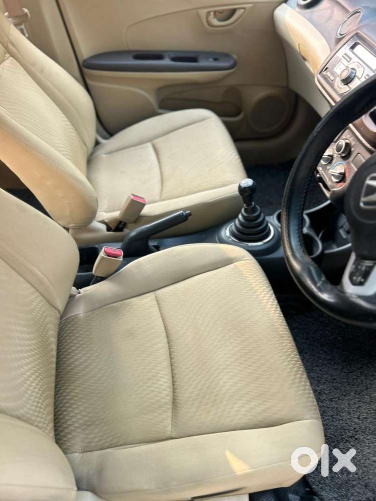 Honda Amaze 2013 Petrol Well Maintained