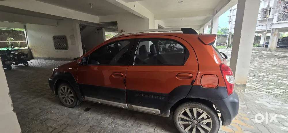 Toyota Etios Cross 2014