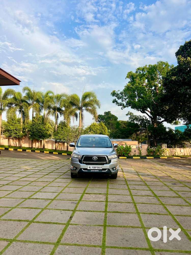 Toyota Innova Crysta 2.4 G Mt 7 Str, 2016, Diesel