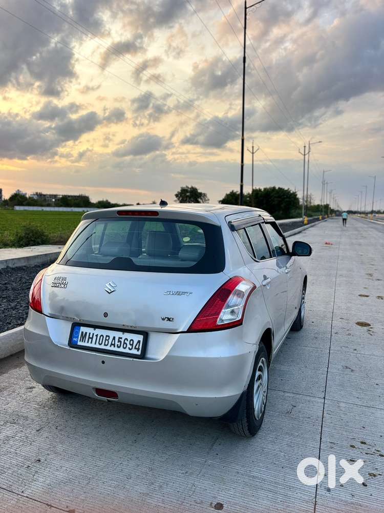 Maruti Suzuki Swift 2012 Petrol 111000 Km