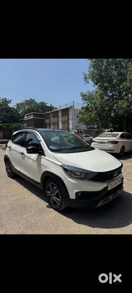 Tata Tiago 1.2 Revotron Xza, 2023, Petrol