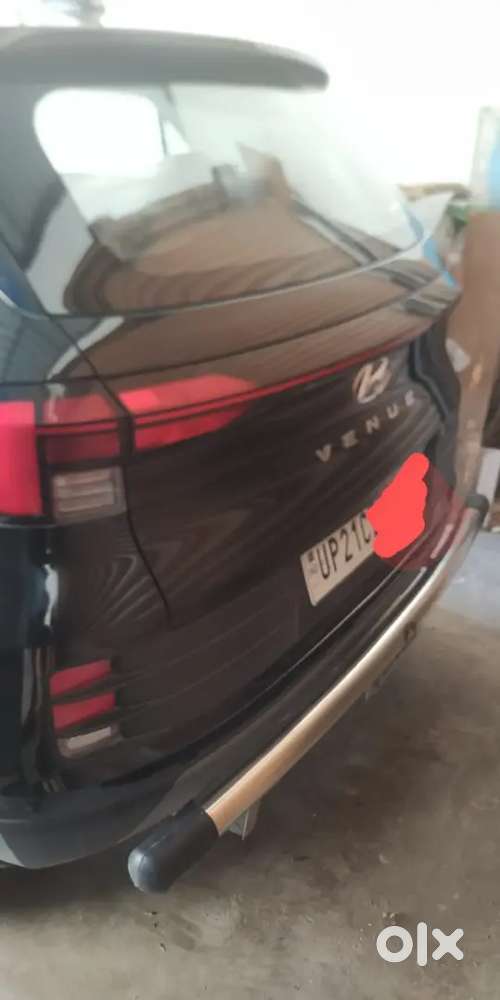 Hyundai Venue 2023 Petrol 11000 Km Driven