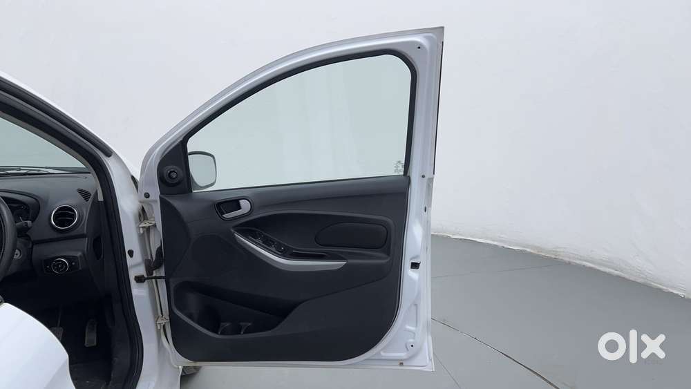 Ford Figo 1.2p Trend Mt, 2016, Petrol