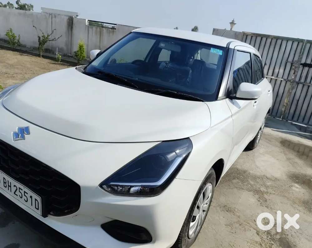 Swift 2025 Model Army Person Car