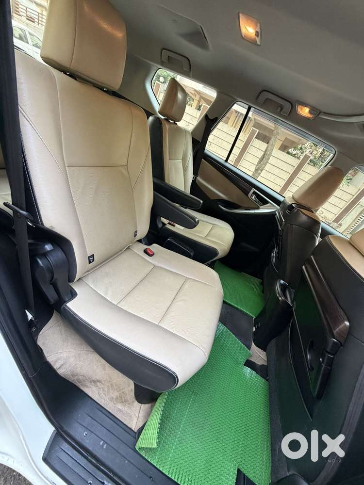 Toyota Innova Crysta