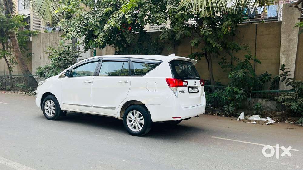 Toyota Innova Crysta 2.8z Automatic, 2017, Diesel