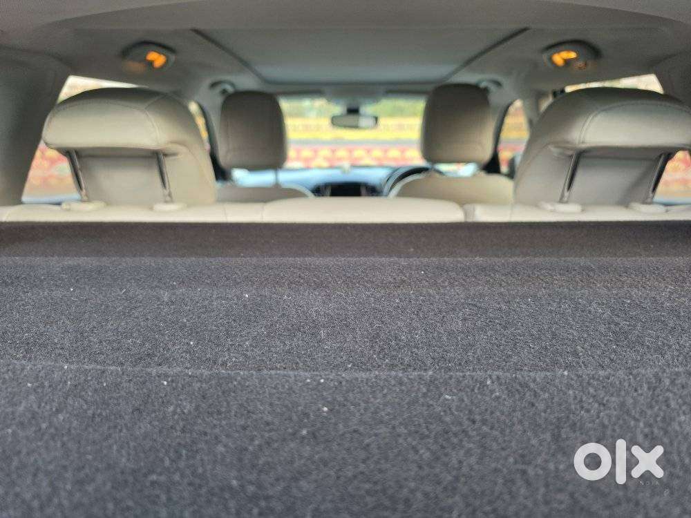 Maruti Suzuki Grand Vitara 1.5 Alpha Plus Intelligent Hybrid Ecvt, 2..