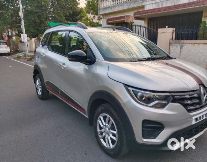 Renault Triber RXT, 2023, Petrol