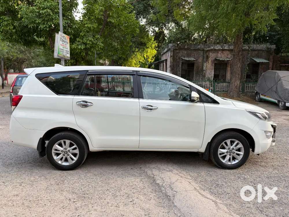 Toyota Innova Crysta 2018 Diesel Well Maintained