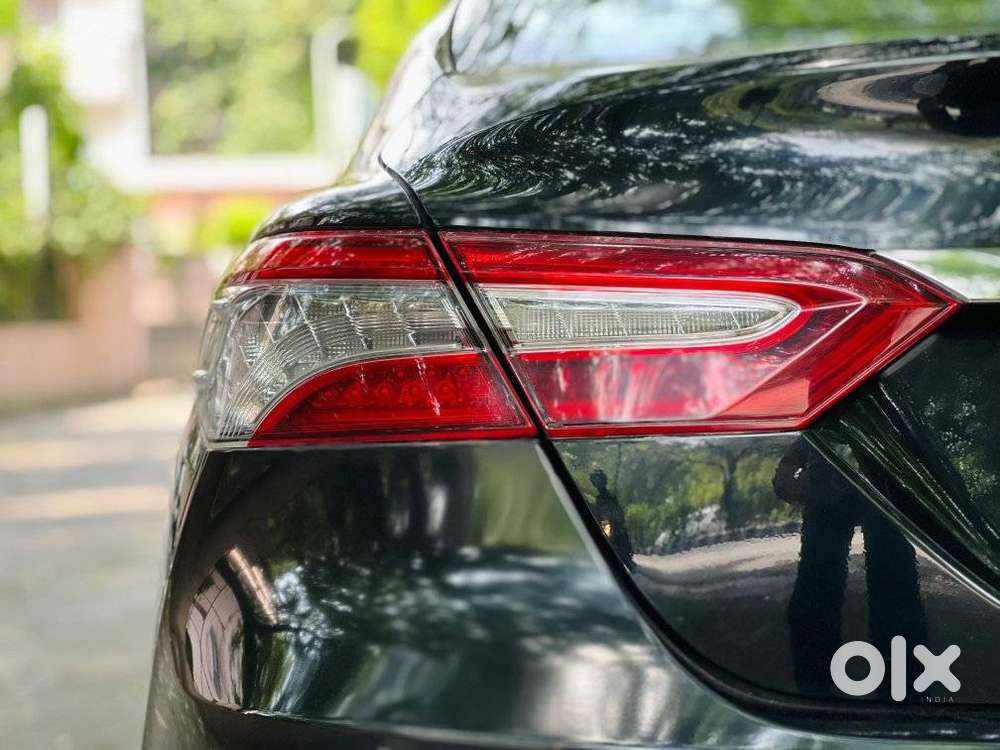Toyota Camry Hybrid, 2019, Petrol
