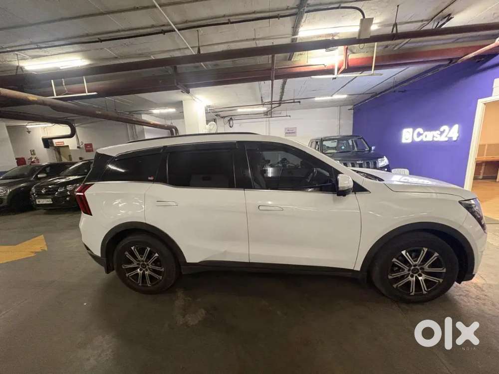 Mahindra Xuv700 2023 Diesel Well Maintained