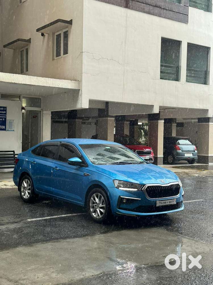 Skoda Slavia Ambition 1.0l Tsi At, 2023, Petrol