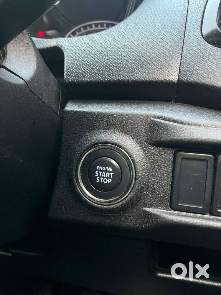 Maruti Suzuki Brezza Zdi+ Dual Tone, 2018, Diesel