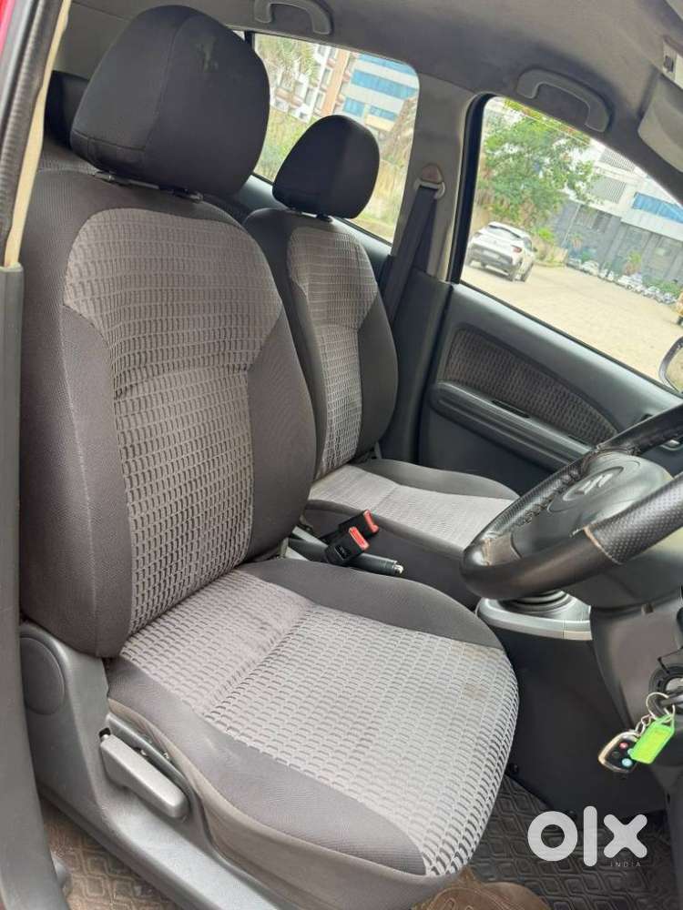 Maruti Suzuki Ritz Vxi, 2013, Petrol