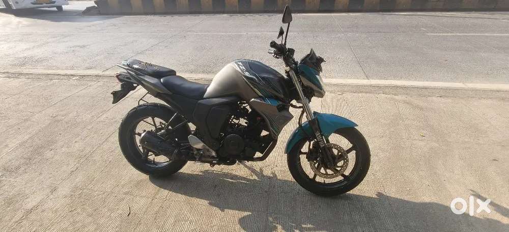 Maruti Suzuki Baleno Old Model And Yamaha Fz Bike