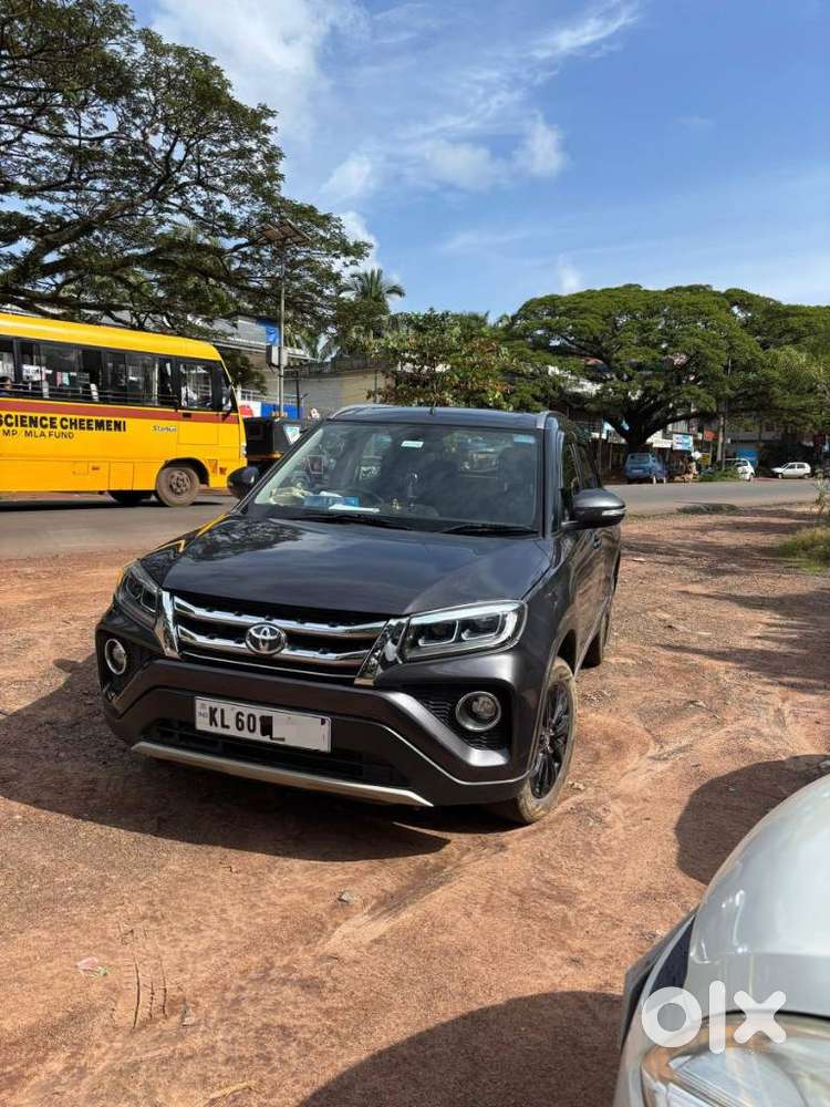 Toyota Urban Cruiser 1.5 High Grade Mt, 2022, Petrol