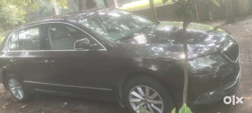 Skoda Superb 2014 Petrol 45000 Km Driven