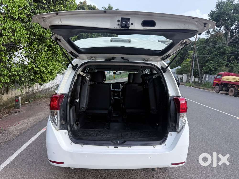 Toyota Innova Crysta [2020-ongoing] 2.4 Gx 7 Str, 2020, Diesel