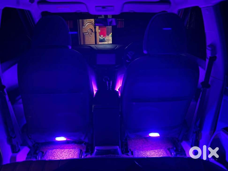 Mahindra Xuv300 W4, 2022, Petrol
