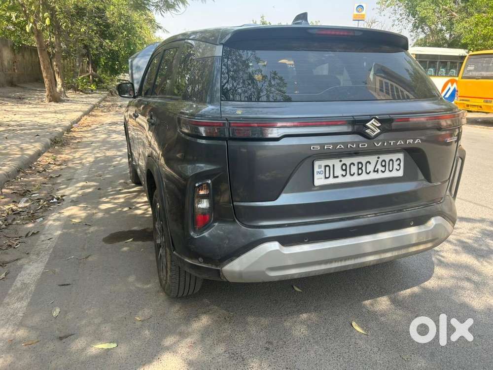 Maruti Suzuki Grand Vitara 2023 Petrol Well Maintained