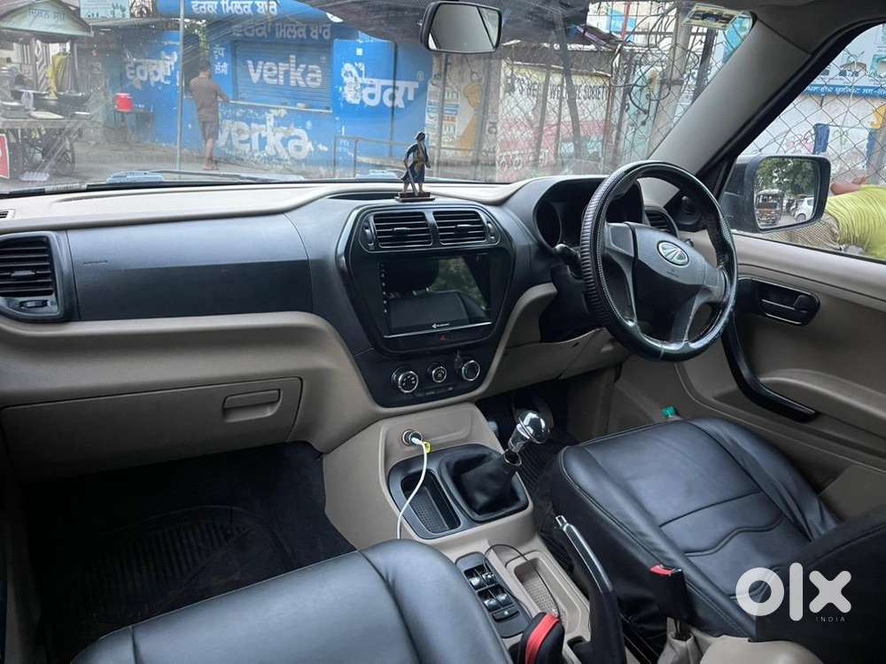 Mahindra Tuv 300 2017 Diesel Well Maintained