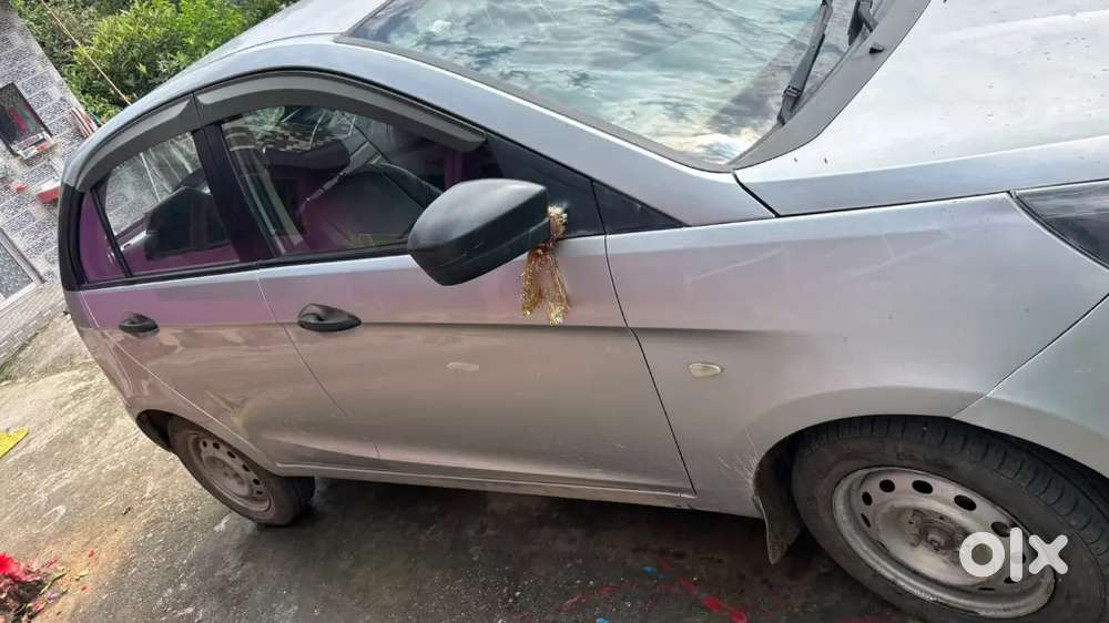 Tata Bolt 1.2 Xe 2016