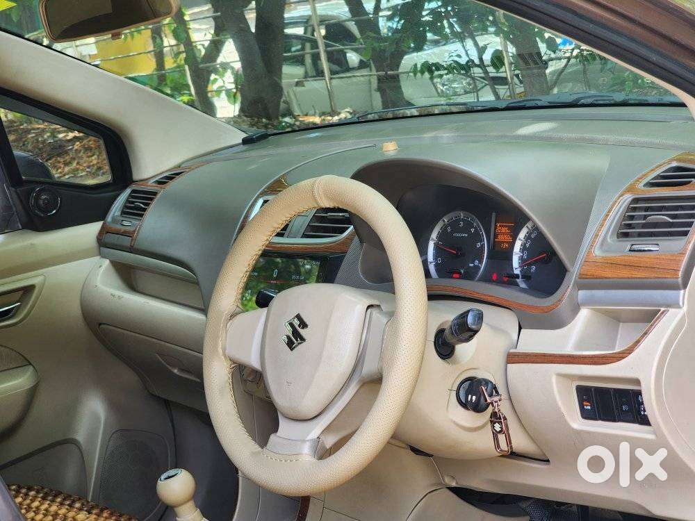 Maruti Suzuki Ertiga Zxi Plus Petrol, 2014, Petrol