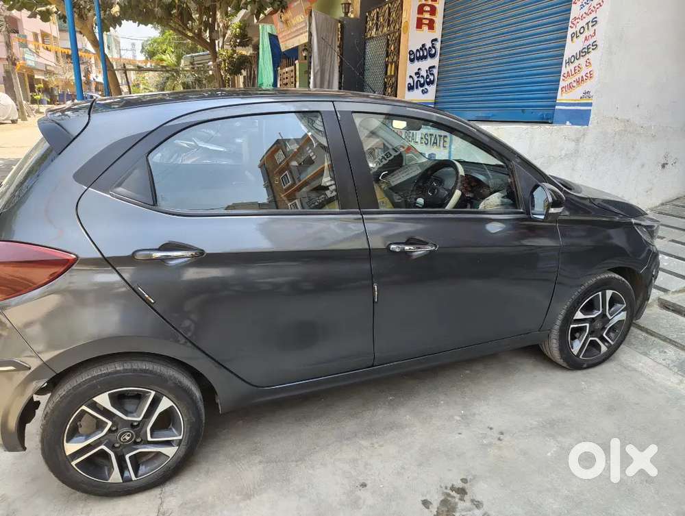 Tata Tiago 2024 Petrol Well Maintained