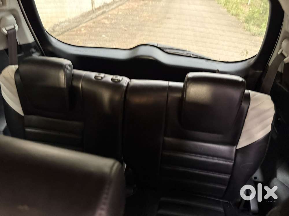 Toyota Innova Crysta [2020-ongoing] 2.4 Vx 8 Str, 2021, Diesel