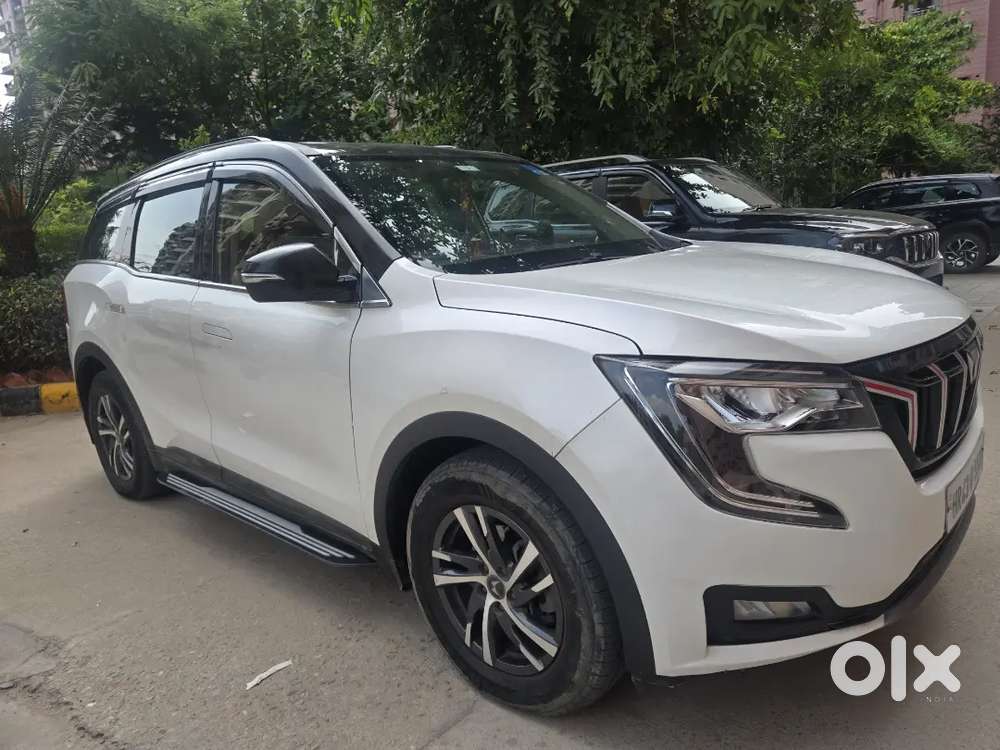 Mahindra Xuv700 Ax5 Petrol Manual 7-seater 2022  ₹3l+ Upgrades