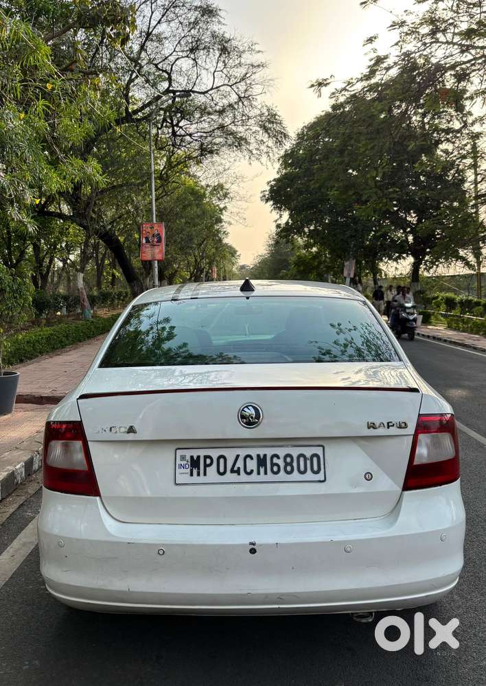 Skoda Rapid 1.5 Tdi Cr Elegance Plus, 2014, Diesel