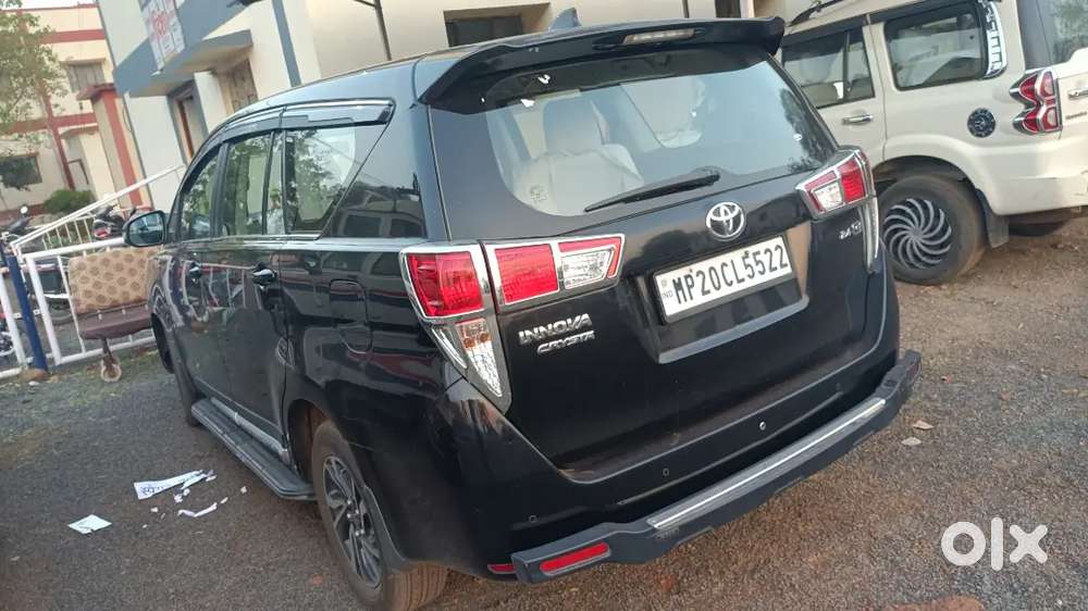 Toyota Innova Crysta 2021 Diesel 90000 Km Driven