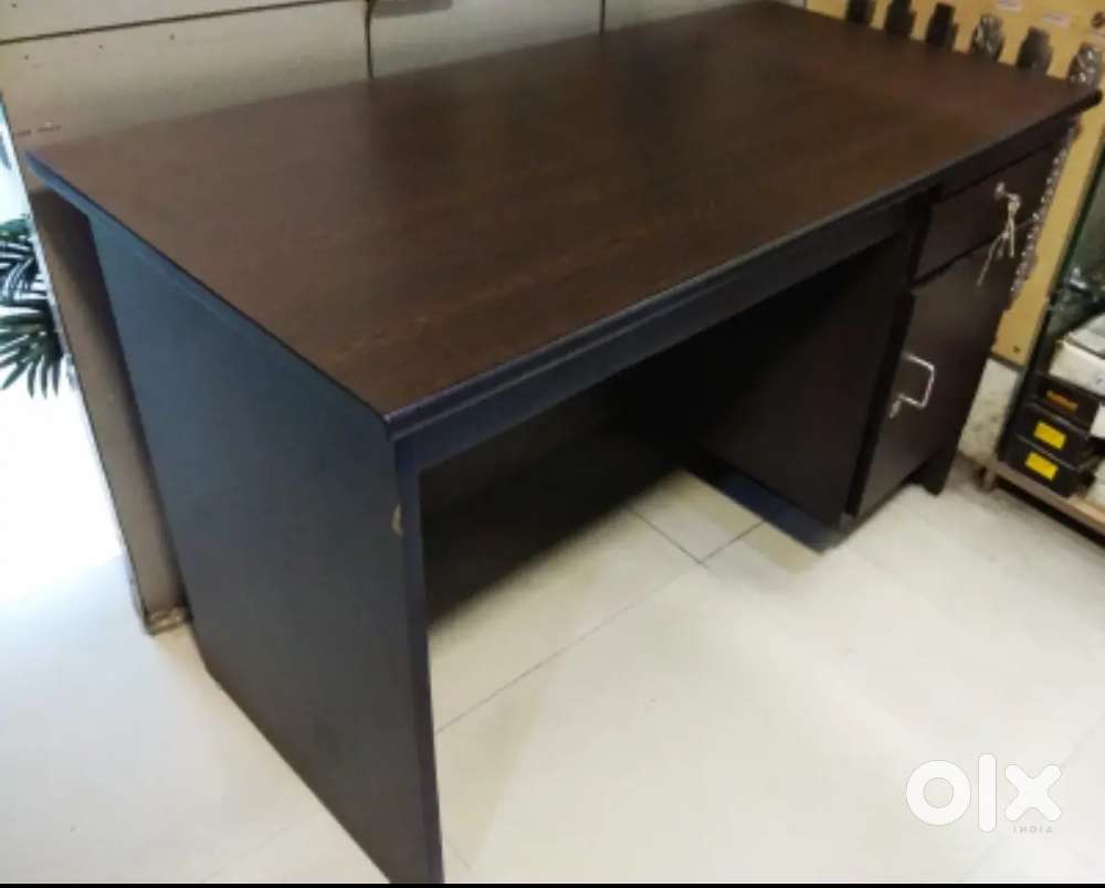 Office Table Sofa & Dining 1673685069