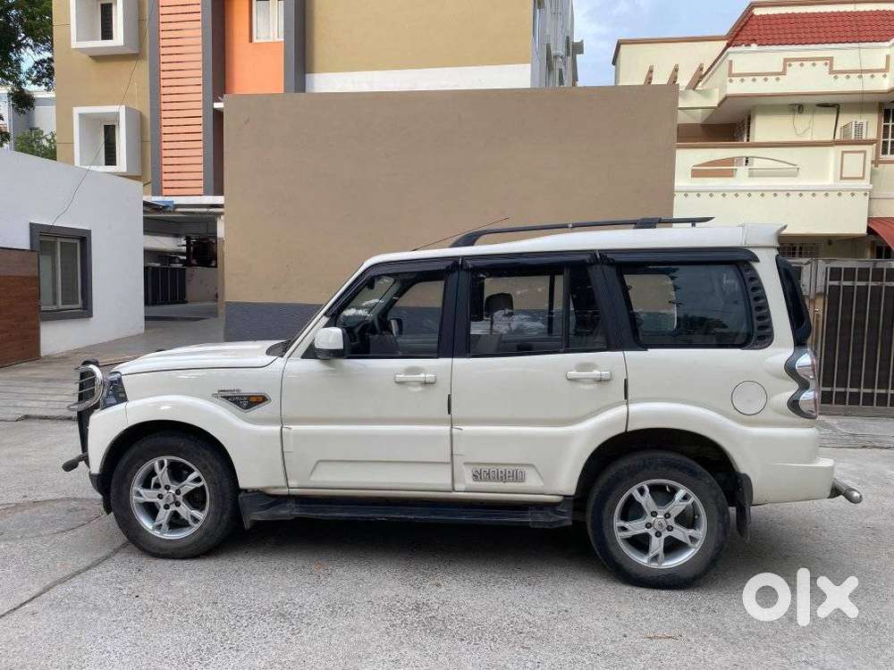 Mahindra Scorpio S10 7 Seater, 2016, Diesel