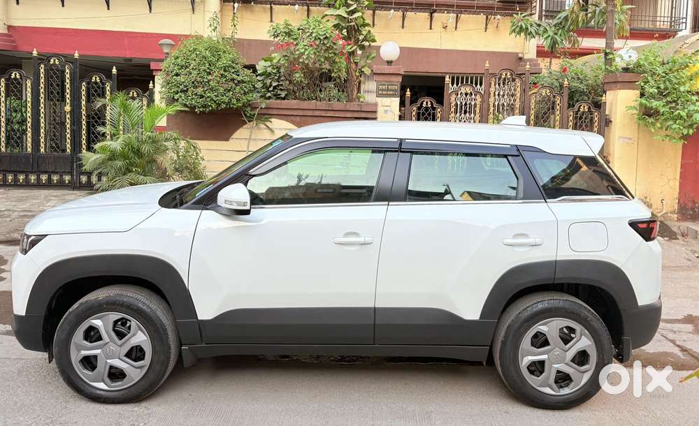 Maruti Suzuki Brezza 1.5 Vxi Cng, 2023, Cng & Hybrids