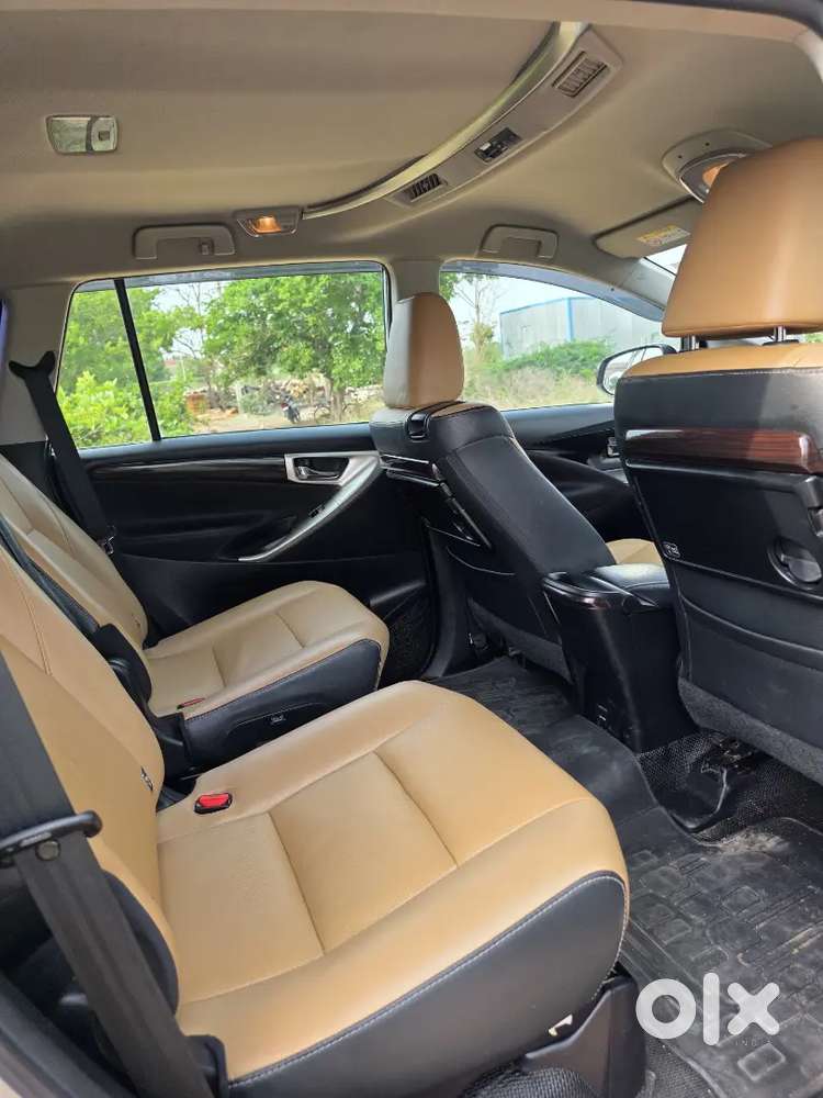 Toyota Innova Crysta 2022 Z 7 Str