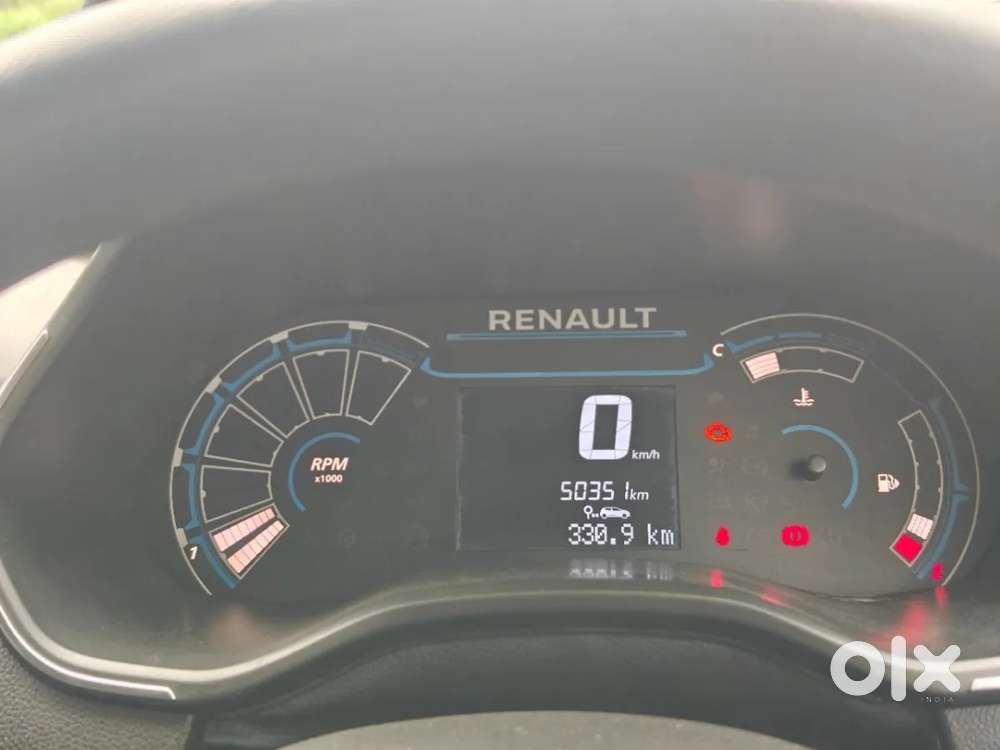 Renault Triber Rxz, 2019, Petrol
