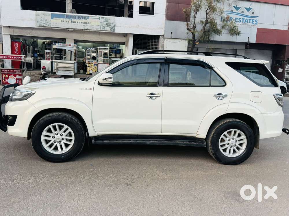 Toyota Fortuner 3.0 4x4 Manual, 2013, Diesel