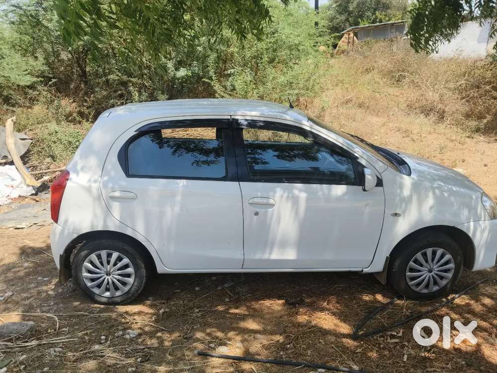 Toyota Etios Liva 2012