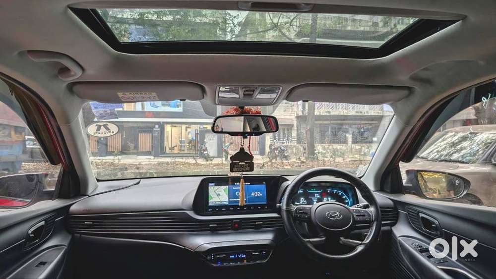 Hyundai I20 Asta (o) 1.2 Mt Dual Tone, 2023, Petrol