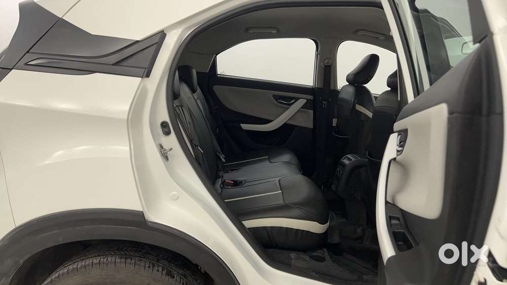 Tata Nexon Creative Plus 1.2 Revotron Petrol 7dca, 2024, Petrol