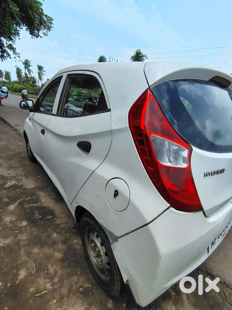 Hyundai Eon 2013 Variant