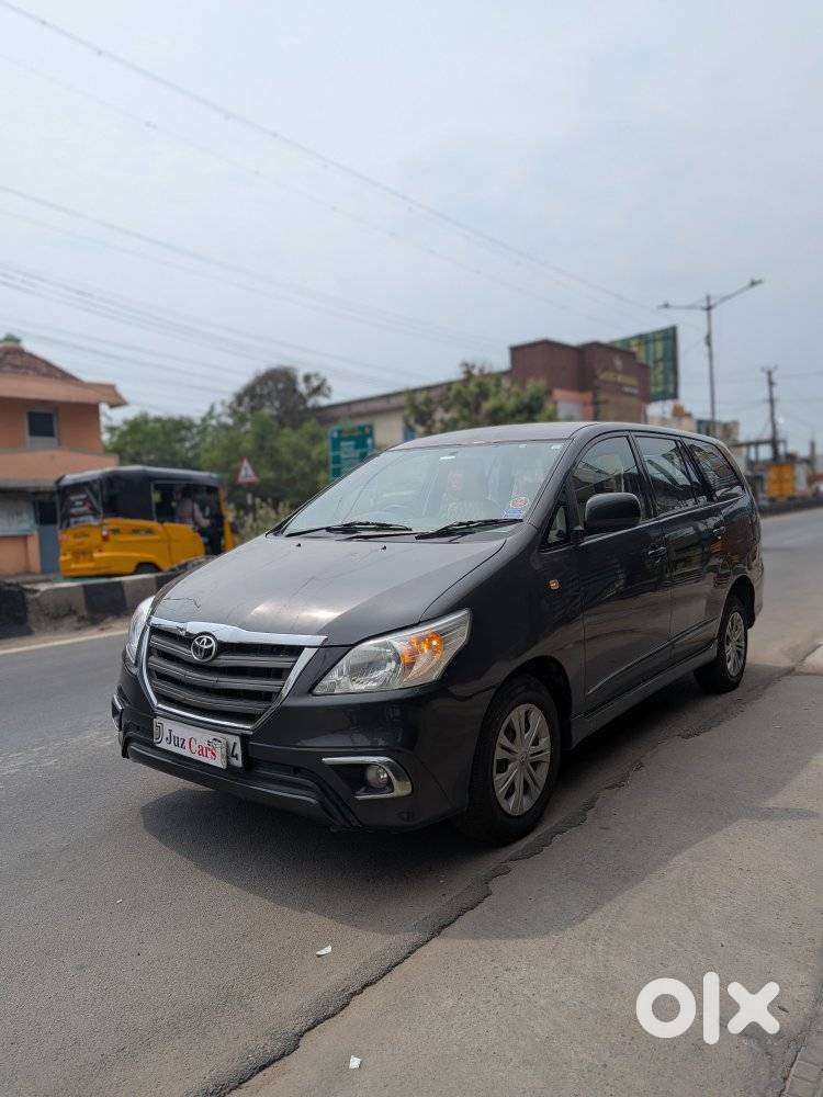 Toyota Innova 2.5 G (diesel) 8 Seater, 2016, Diesel