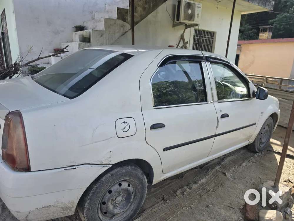 Mahindra Logan 2011 Petrol Well Maintained