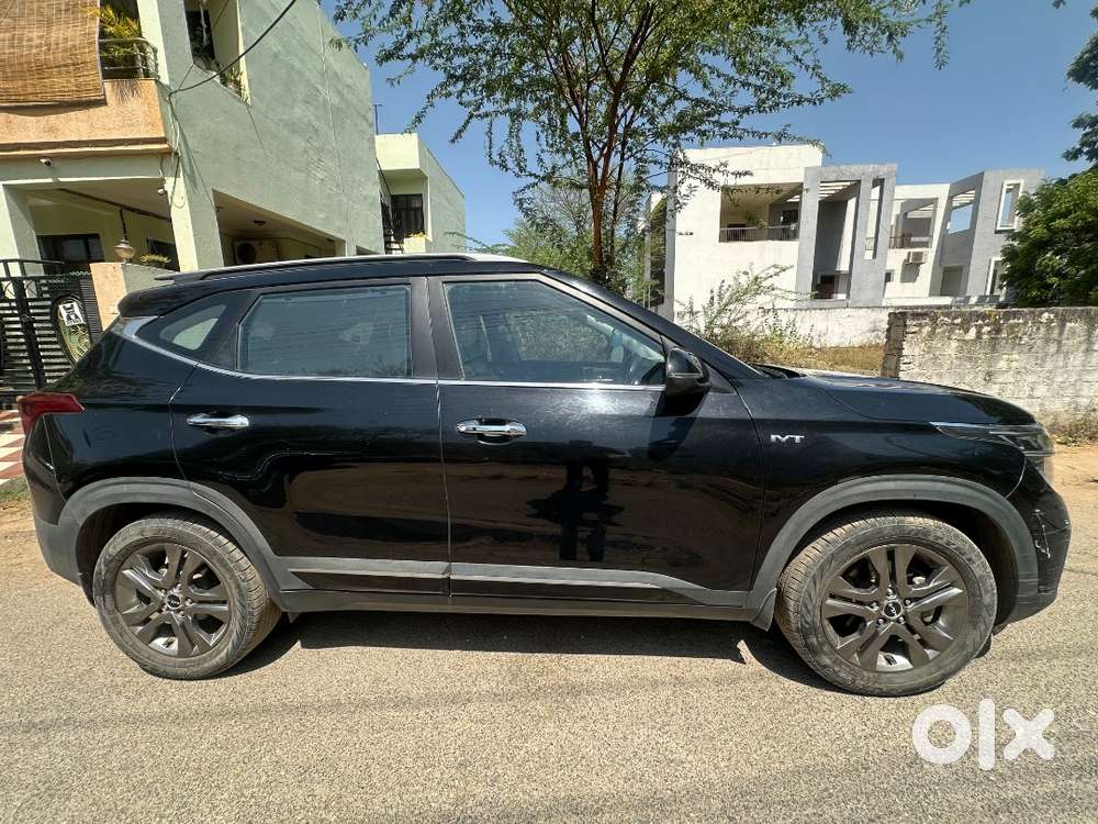 Excellent Condition Less Driven Kia Seltos Ivt